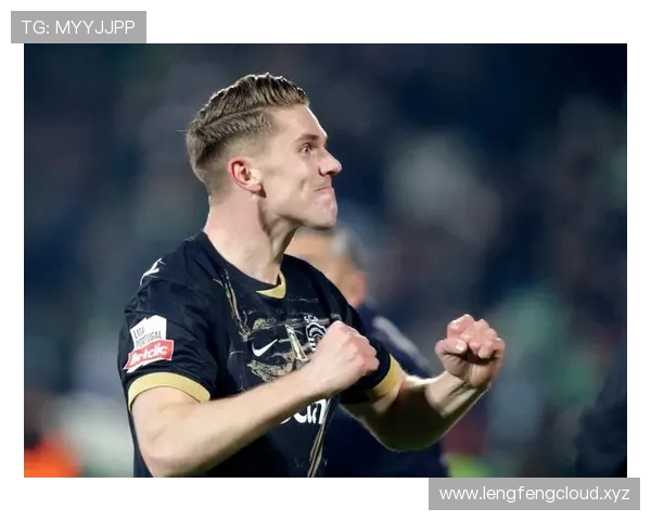 双锋集体迷失哲凯赖什&伊萨克半场联手仅1脚射门